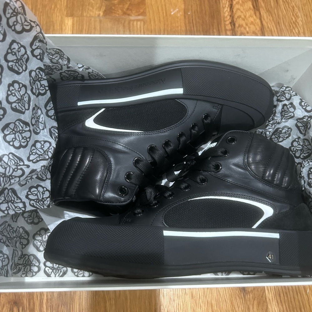 Men's Black High-Top Sneakers